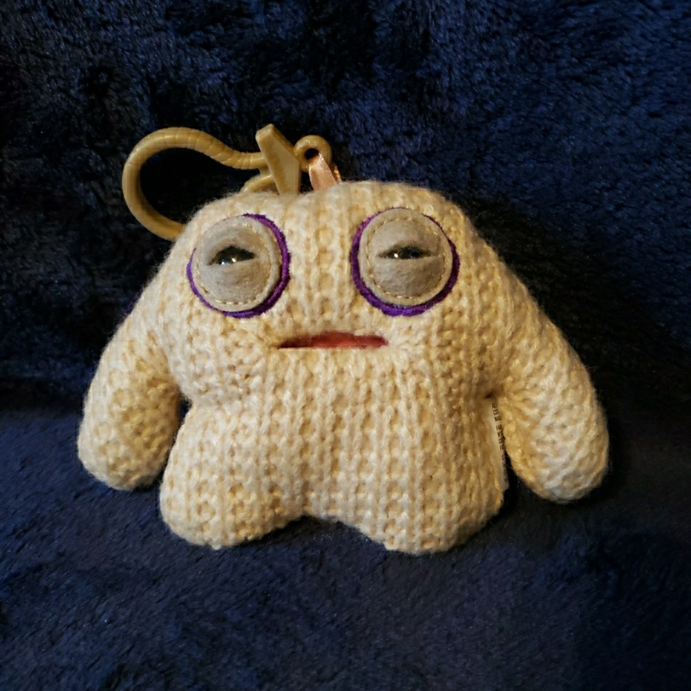 RARE "Catch Me" Chase Variant *Pink Button* Plush Knit Fuggler Keyring Toy